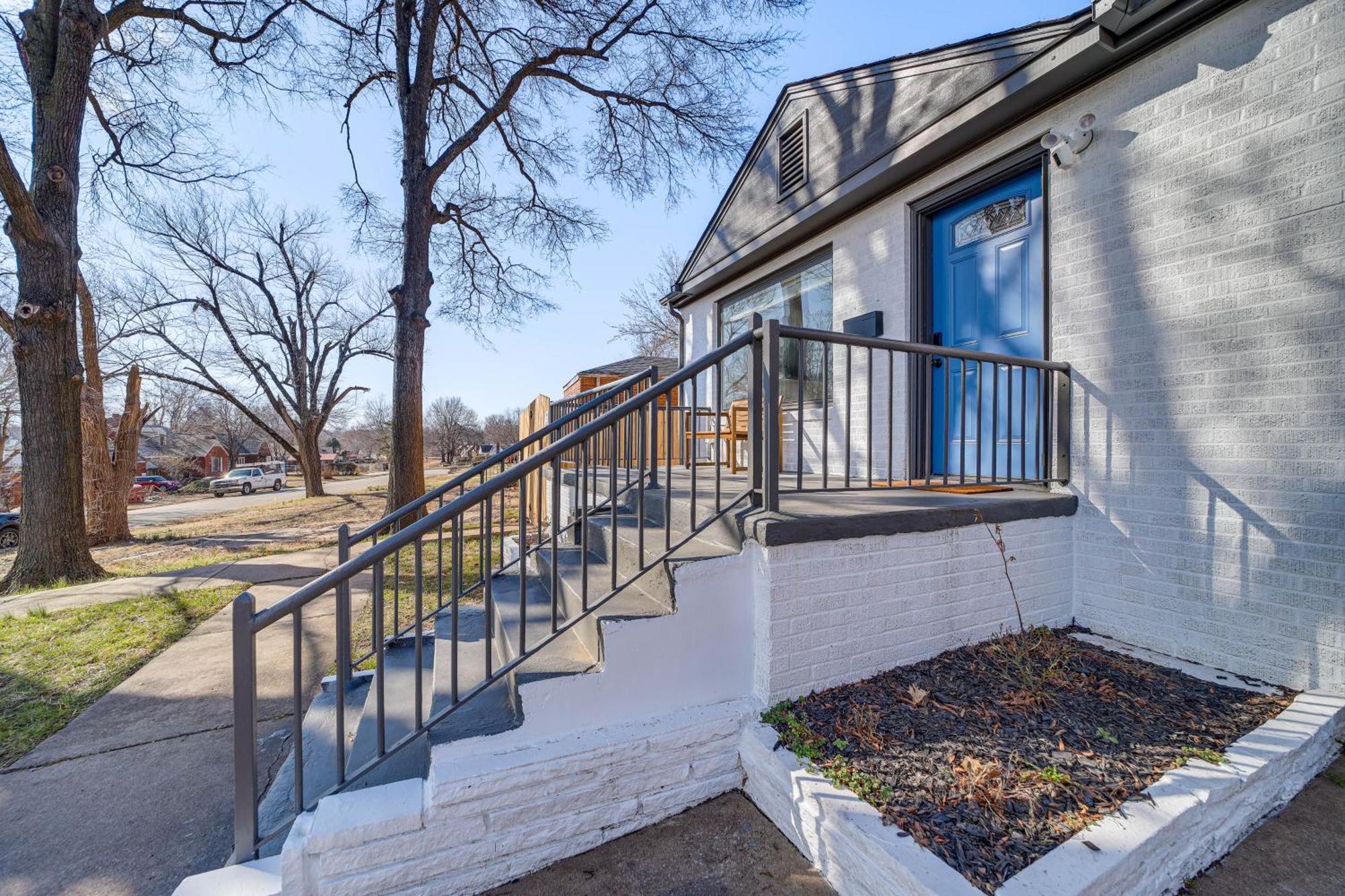 Lovely Tulsa Vacation Rental About 3 Mi To Downtown! Exterior photo